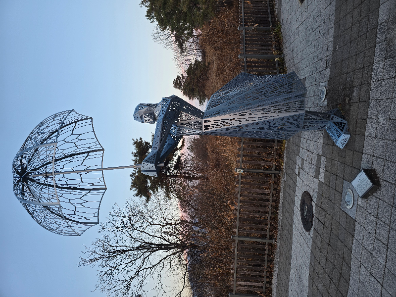 조각, 주동진, 마중