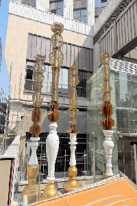 좌측 이미지