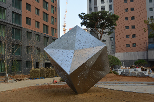 전면-우 이미지