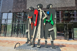 전면 이미지