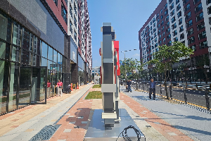좌측 이미지