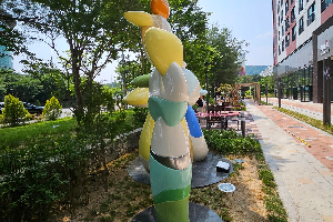 좌측 이미지