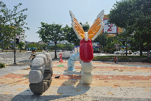 우측 이미지