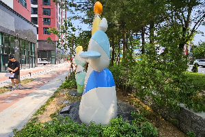 우측 이미지