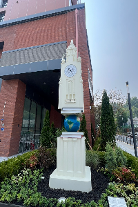 전면 이미지