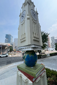 우측 이미지