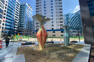 후면-우 이미지