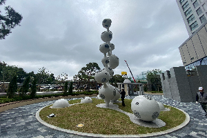 우측 이미지