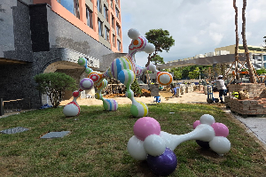 후면-우 이미지