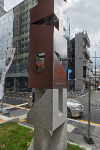 후면-우 이미지