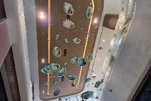 전면-우 이미지