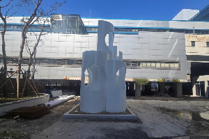 우측 이미지