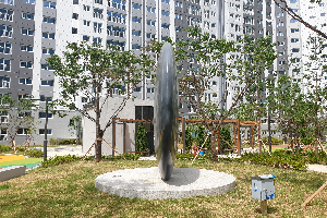 우측 이미지