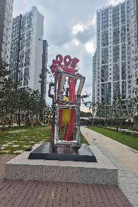 좌측 이미지