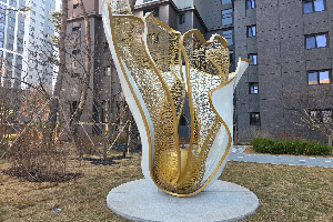 우측 이미지