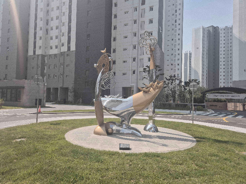 조각, 신동희, 생동의 태